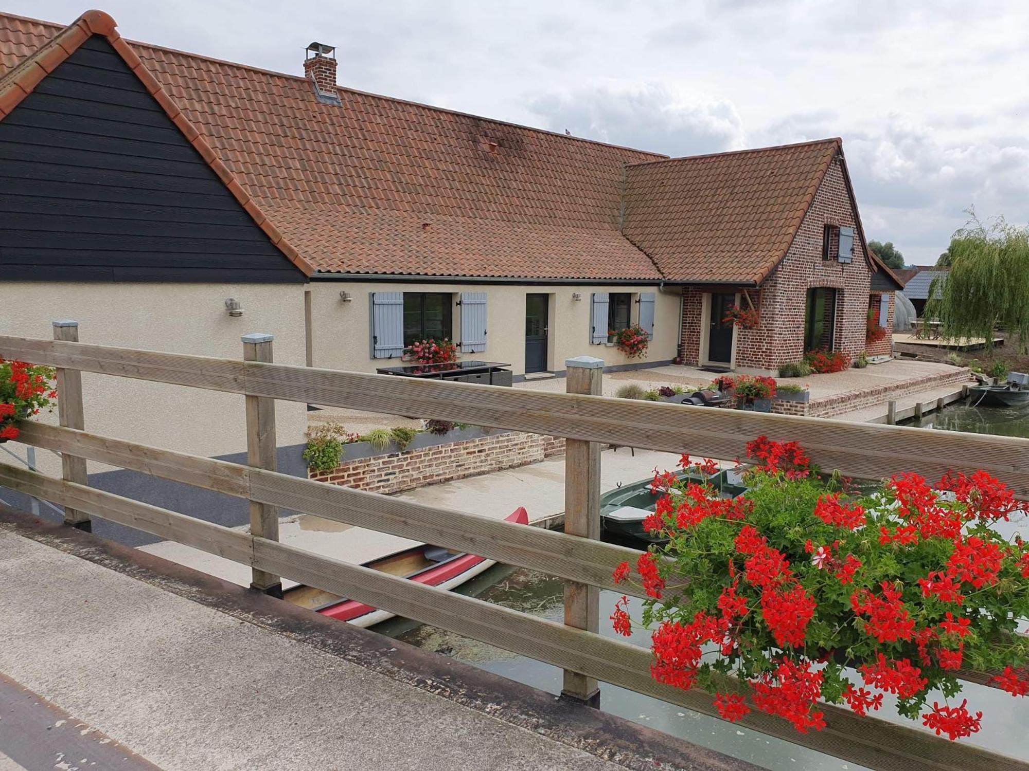 Au Chemin Du Paradis Gite De 10 Personnes 4 Etoiles Saint-Martin-Lez-Tatinghem Exteriör bild
